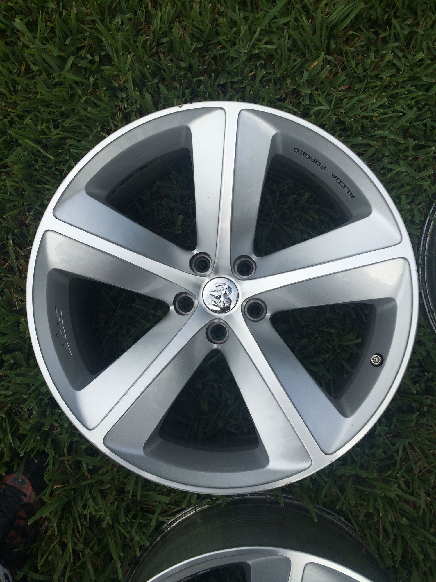 FOR SALE SRT Alcoa Wheels 20"x9" great condition