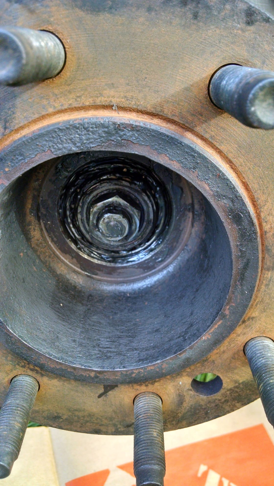 HELP! Stripped/Stuck Front Hub/Spindle Nut - Ford Truck Enthusiasts Forums 1997 Ford F350 Spindle Nut Socket Size