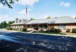 Image of Briarwood Apartments in Columbus, IN