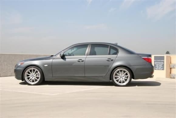 E60 on roof 002 (Small).jpg