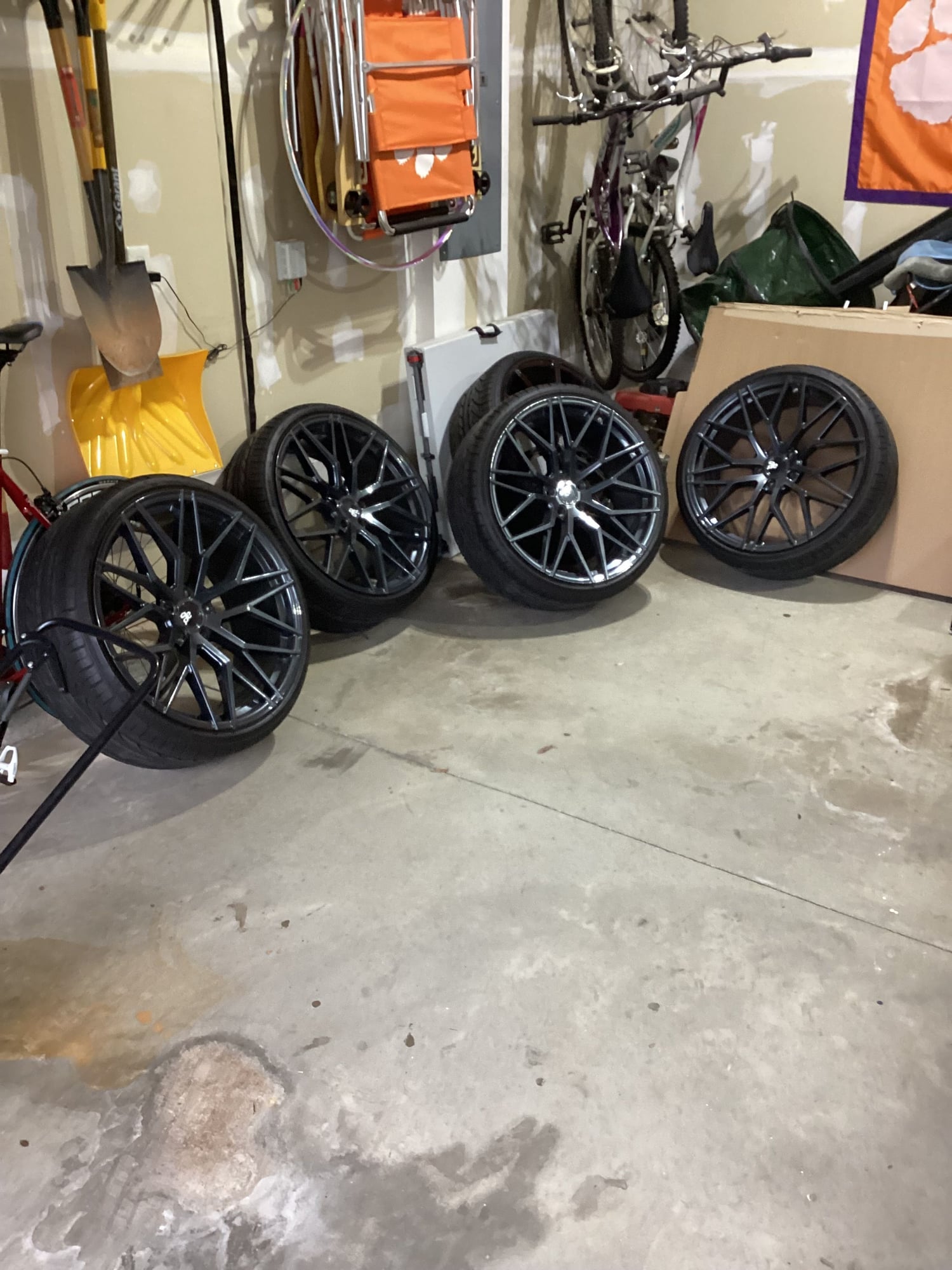 Wheels and Tires/Axles - FS: 22” 5X120 AG M520R wheels/tires Local pick up only - Used - All Years  All Models - Greer, SC 29650, United States