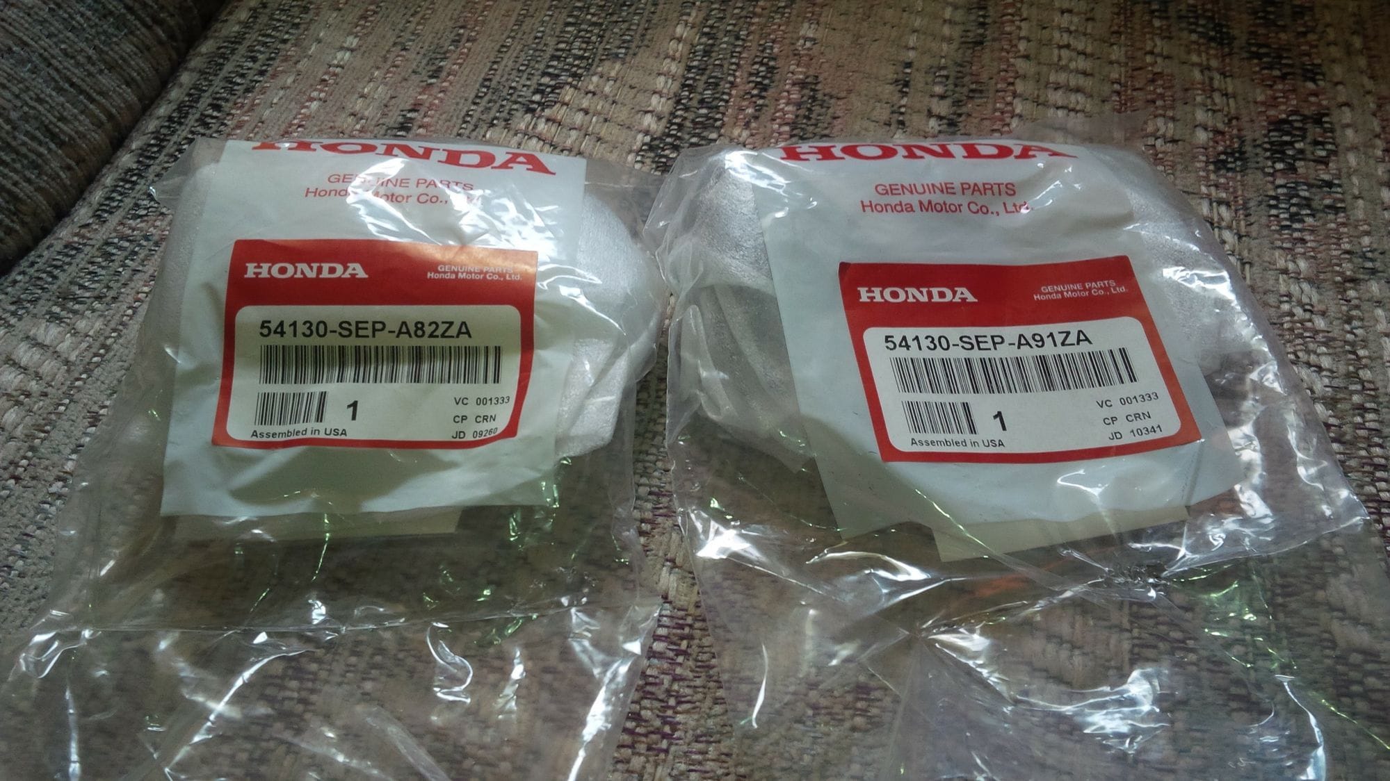 2008 Acura TL - CLOSED: New in the package OEM Acura TL and TL-s AUTO shift knobs - Rossville, GA 30741, United States