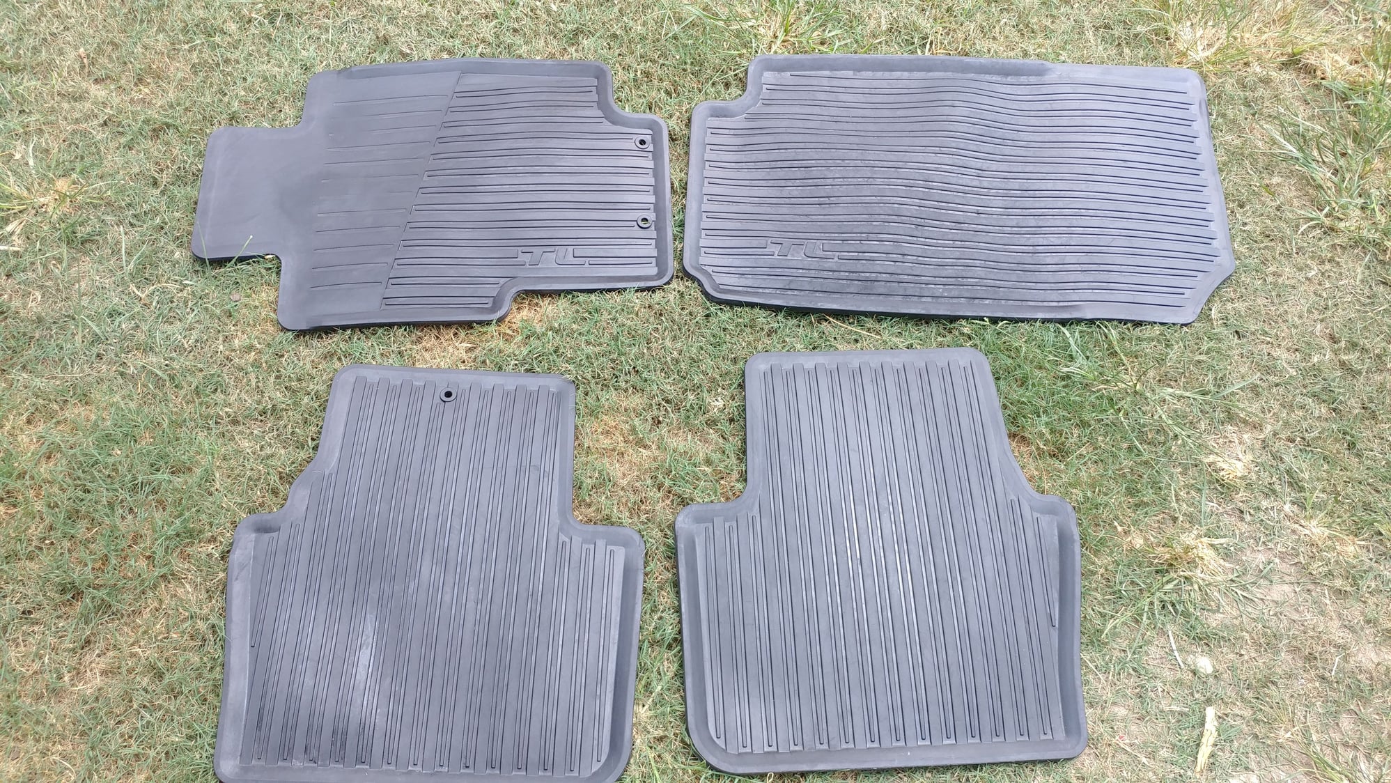 2008 Acura TL - OEM Trunk Tray and Floor Mats - Accessories - $100 - Houston, TX 77053, United States