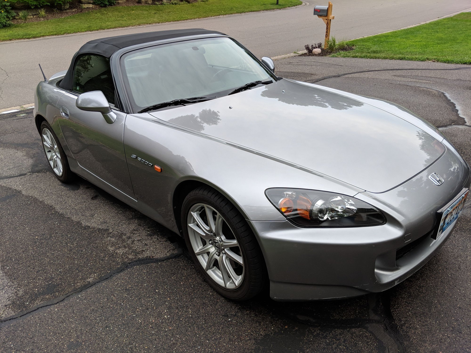 2004 Honda S2000 - 2004 Honda S2000 - Used - VIN JHMAP21474T000271 - 49,219 Miles - 4 cyl - 2WD - Manual - Convertible - Silver - Plymouth, MN 55442, United States