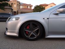 Red brembo calipers with no sticker