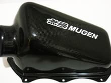 Mugen Intake for the TSX.  This is just another angle to better
see the 1x1 carbon fiber weave.  This piece is absolutely
beautiful.