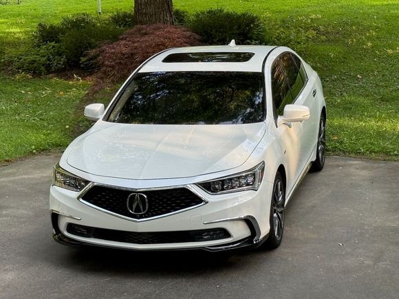 My new (to me) 2019 RLX Sport-Hybrid.