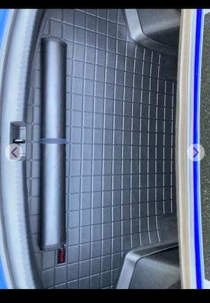 Trunk Liner with roll up protector 
