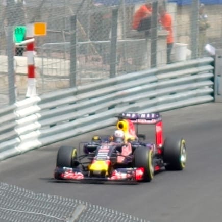 Ricciardo getting after it FP3