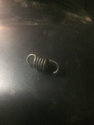Its these springs im looking for.  There are 3 of them.  I can seem to find them anywhere on the internet....