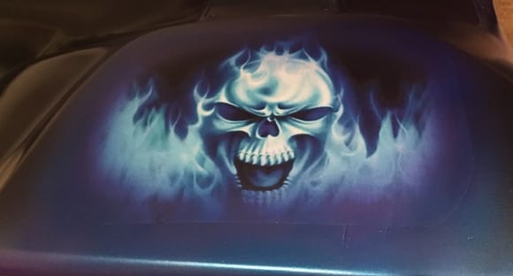 Skull graphics, air brushed to blend