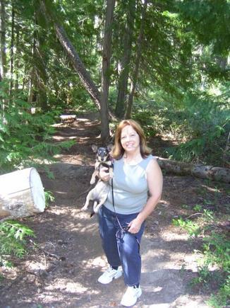 Cindy and Nina on the trail to the river