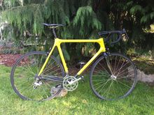 100% ready for riding. Compact double 50/34, mid-cage for 28 teeth, MavicReflex tubies w/ Veloflex 25mm. 60X58.5 & SWEET
