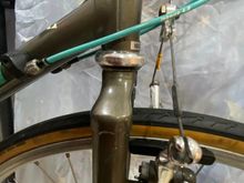 Beautiful sloping fork crown 