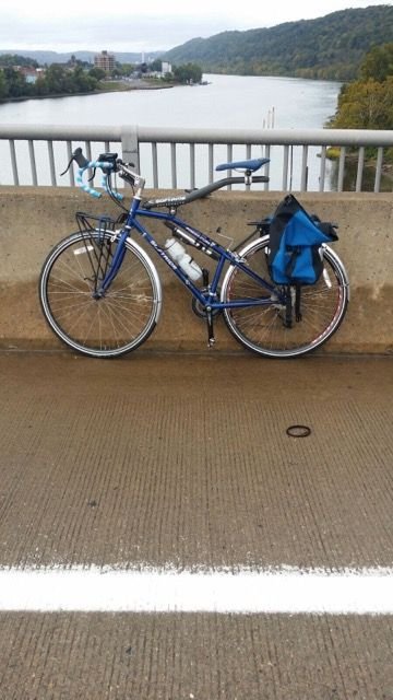 Purchaed this Softride Traveler in 1997 to do a 2300 mile tour in 1998 of Ireland, Scotland and Wales. The RXS system ran flawlessly. Had a service in Coleraine, but that was it.