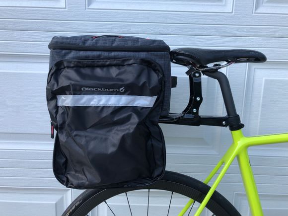 I normally don’t using the side pouches fully extended but I could with this rack.