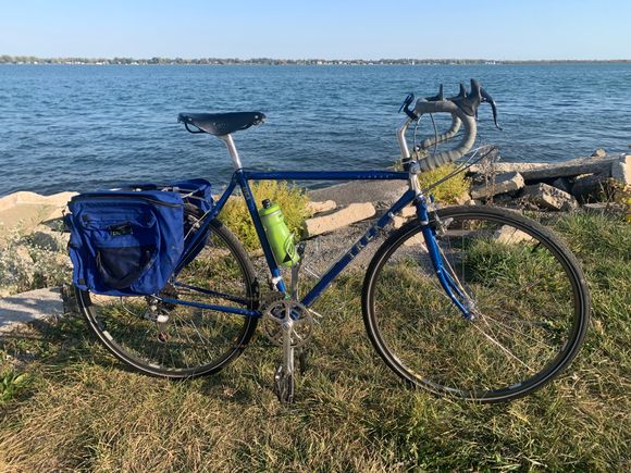It’s fun, I tried this dirt drop stem, but I feel like it’s too tall and close. I have a few others to swap it with. It’s a great all around machine, while the 700x41’s and wide tires are fun, I keep going back to the 27x1.25. I still haven’t mounted the fenders.