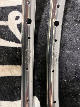 Ridges on the left, smooth on the right