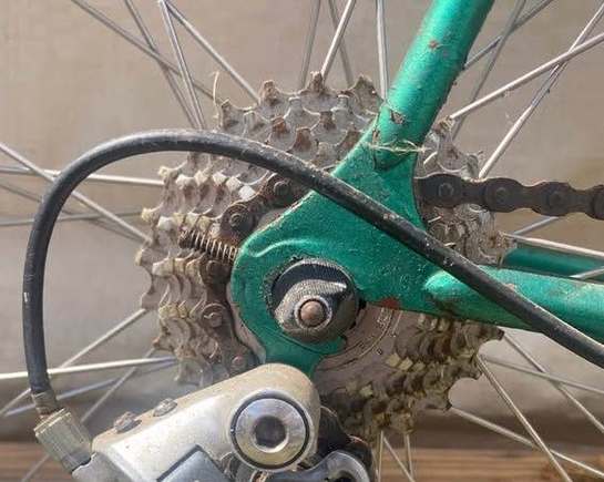 looks like it might be Asian-made but no idea...