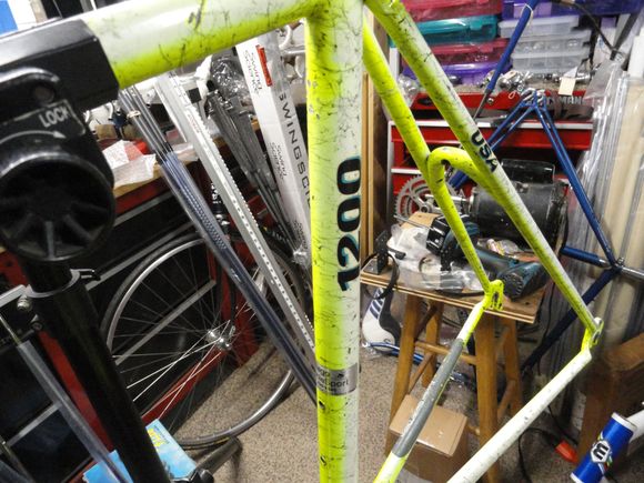 Model is oversized tubing with correct seat post
