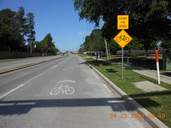 Recently rebuilt road. (35 mph, 15' lane).