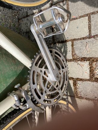 Crank and pedals in good shape