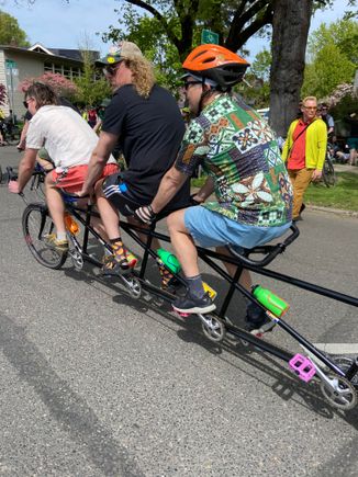 It was more the bike that had to do the 500 laps

Sometimes I was solo

Sometimes I let complete strangers, well, the PDOT group I befriended for a fair amount on on-hand beignets  made in park. 