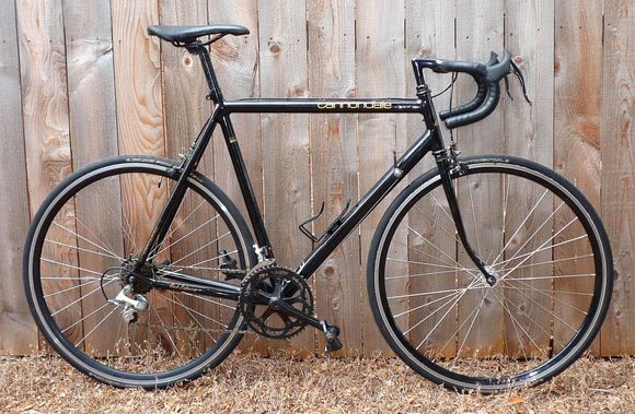 1988 Cannondale SR700 Black Lightning
Lost its original derailleurs