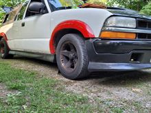 The box part of the side skirt is on, the one under the door is mocked into place. Going to have to weld on new metal before that gets  mounted.