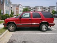 1.5" T-bar crank, 2" shackles, stock tires