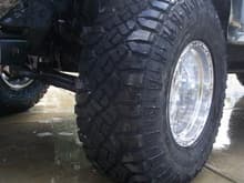 New Tires I put on after the lift. 33x12.5x15 goodyear wrangler duratracs.... These things are the meatiest all terrains i have ever seen. The pictures do not do them justice..... Best tire i have ever bought.