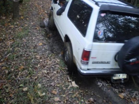 little bit of fall muddin, got her stuck in 34" of water later in the day.