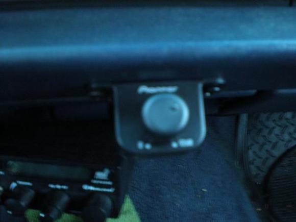 bass knob and cb radio