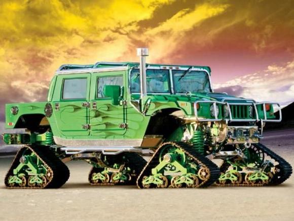 93 1317 800x600 0910tr 01 z 2003 hummer h1 right side angle