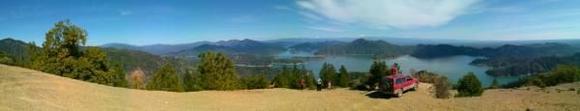 lake shasta pano with red blaz