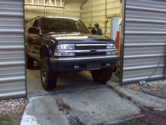 new: 3.5" lift spindles, still need to put on lift coils for another 2.5"