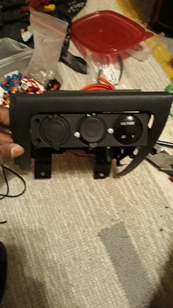 Front cig light,  usb, voltmeter