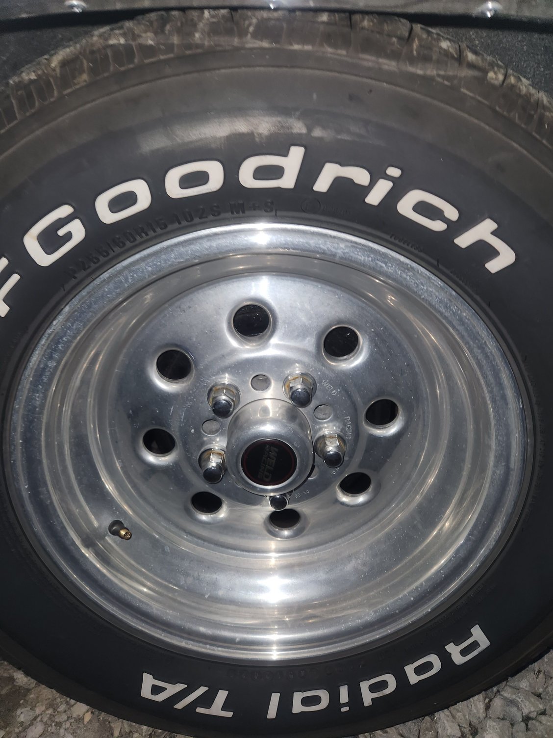 255/50/15 tires