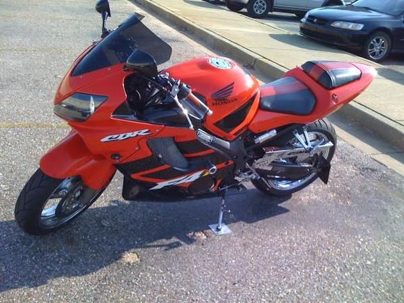 My Friend's 600 (she rides cleen)