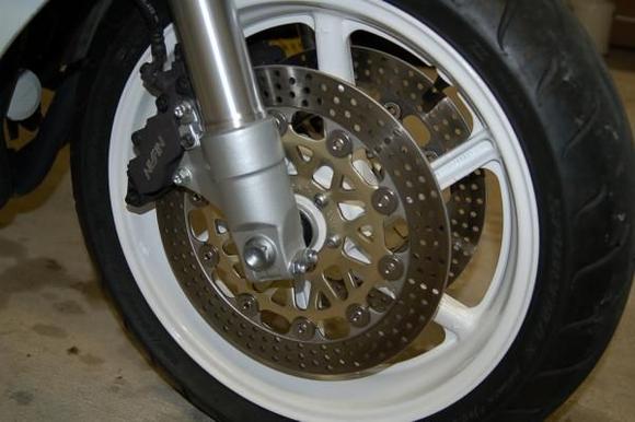 Front wheel