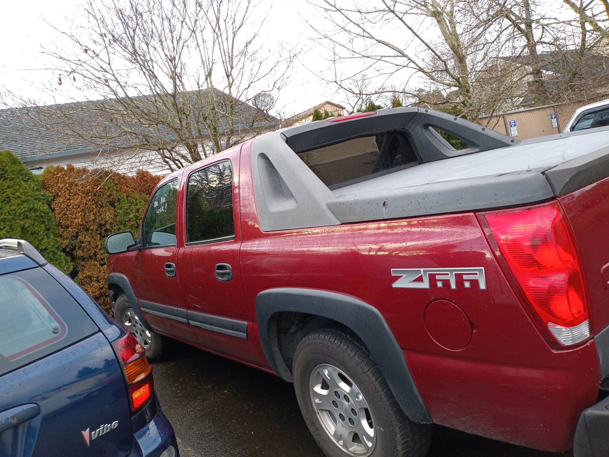 2004 Chevrolet Avalanche 1500 - Great condition! - Used - VIN 3GNEC12TX4G217896 - 8 cyl - 2WD - Automatic - Truck - Red - Portland, OR 97236, United States