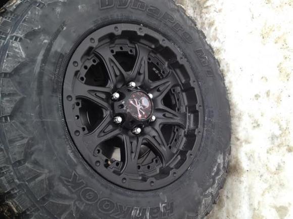 17x9 American Outlaw Buckshot 
285/70/17 Hankook Dynapro MT