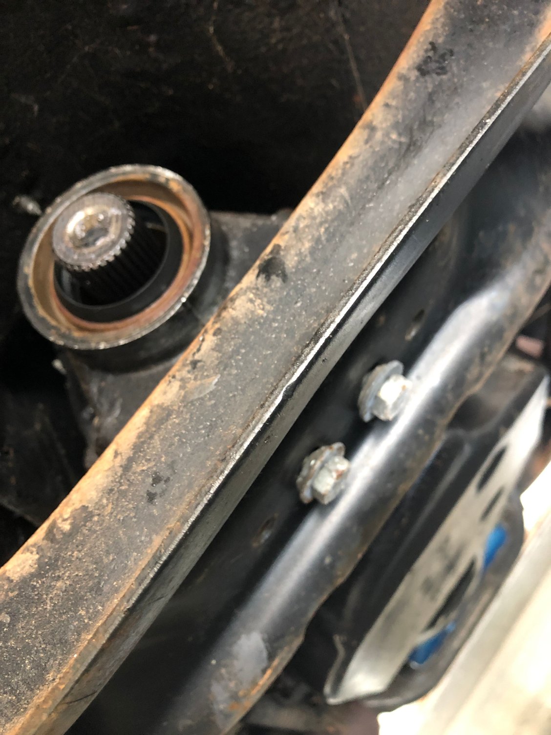 Turbo 400 Yoke Weep hole drip???