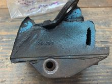 Original motor mount 406436