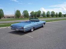 Original Wedgewood Mist paint.
Car built in Lansing, Michigan assembly plant.  Special order car, delivered to Stackhouse Oldsmobile Inc.  Youngstown, OH     April 1962.