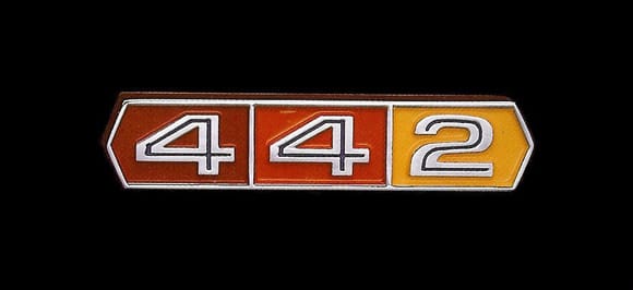 These colors used in 71 - 72 grill emblems 