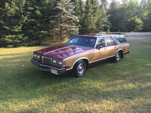 1981 Pontiac Bonneville Safari 5.7L Diesel V8