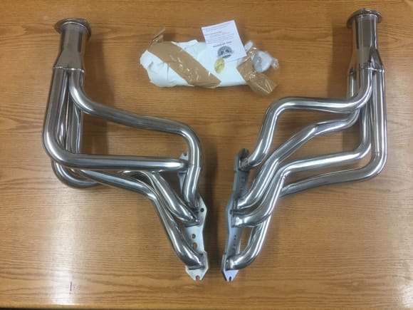 They look pretty much like the ones in the eBay ad pic. $144 is a steal for any stainless header.  Free shipping in the lower 48 and $28 to Canada.