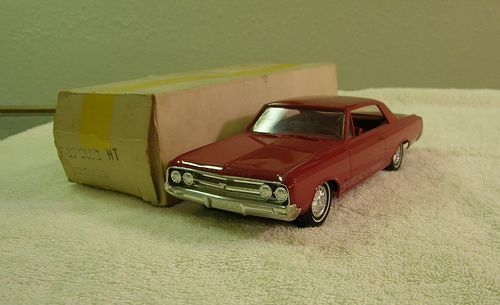 1964 Oldsmobile Cutlass Holiday Coupe Promo Model Car