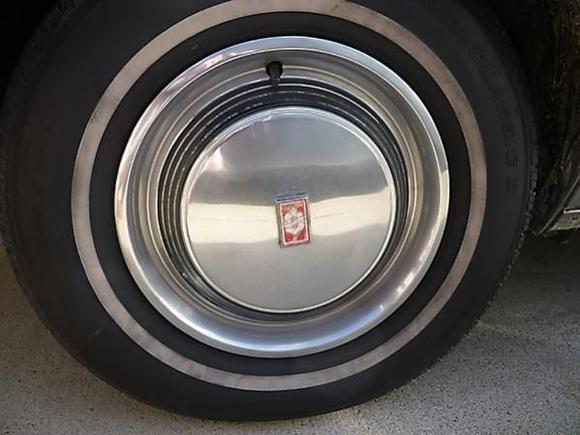 Name This Wheelcover! These are actually a set (unlike my wire covers) but from a different year and model. If you know, please let me know...